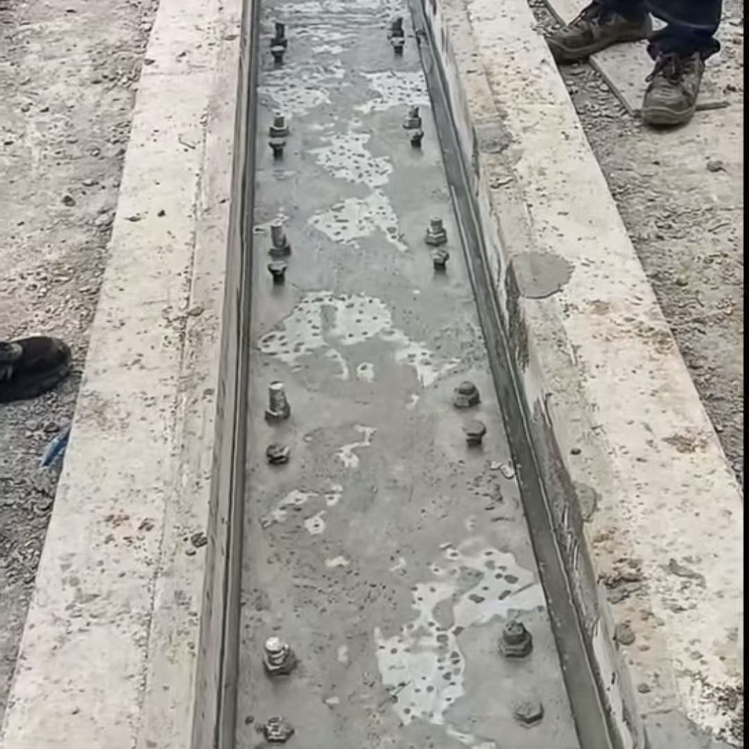 济源港口码头起重机龙门吊重型机械设备稳固用早强快凝轨道胶泥